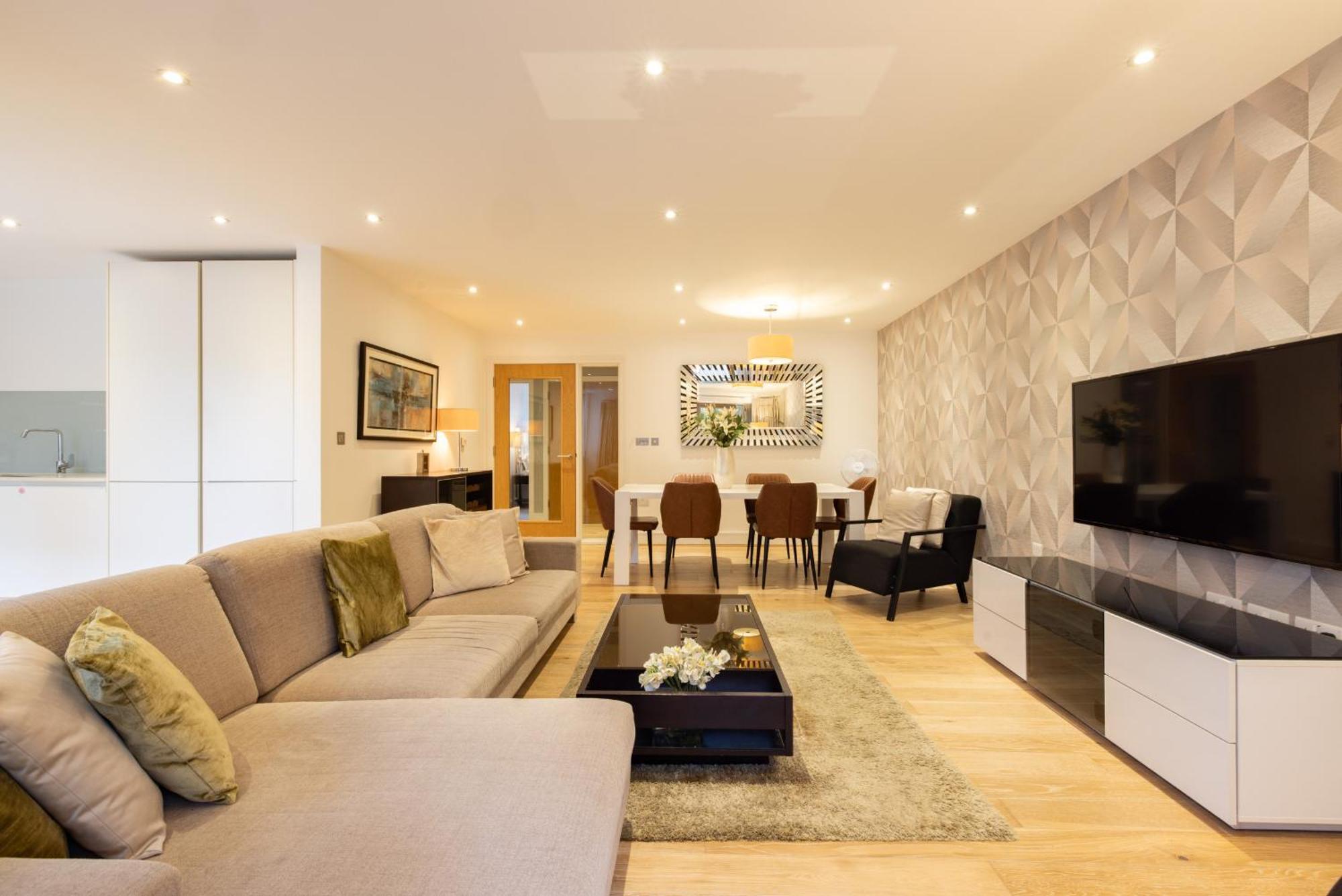 Appartamento Modern, Spacious With Patio